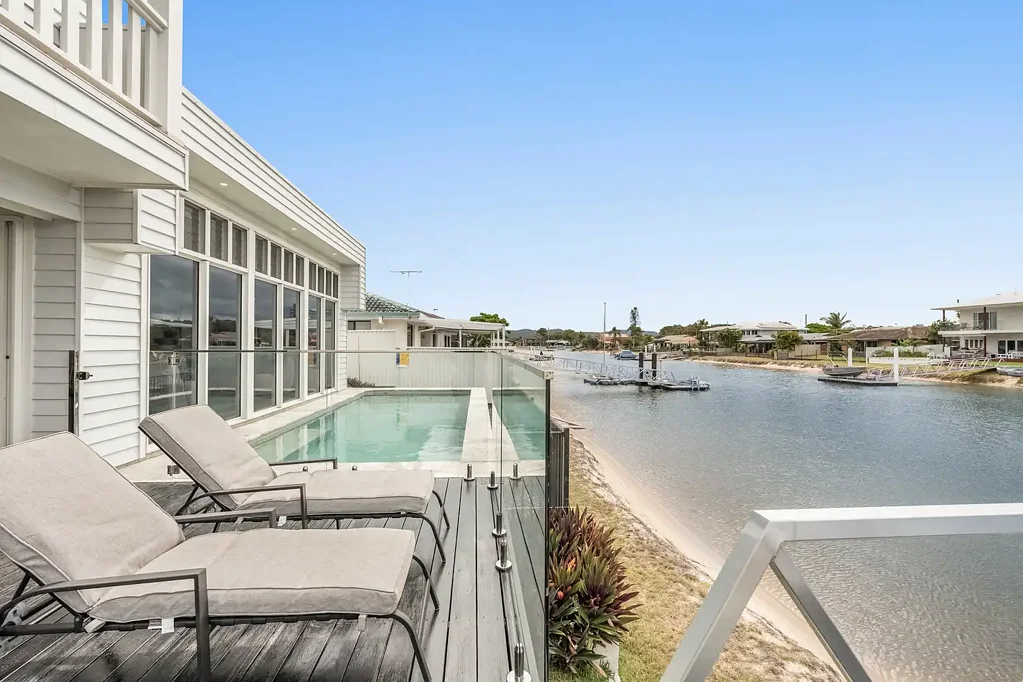 Palm Beach 4ห้องนอน Sophisticated Hamptons Haven, Where an Endless Holiday Lifestyle Awaits