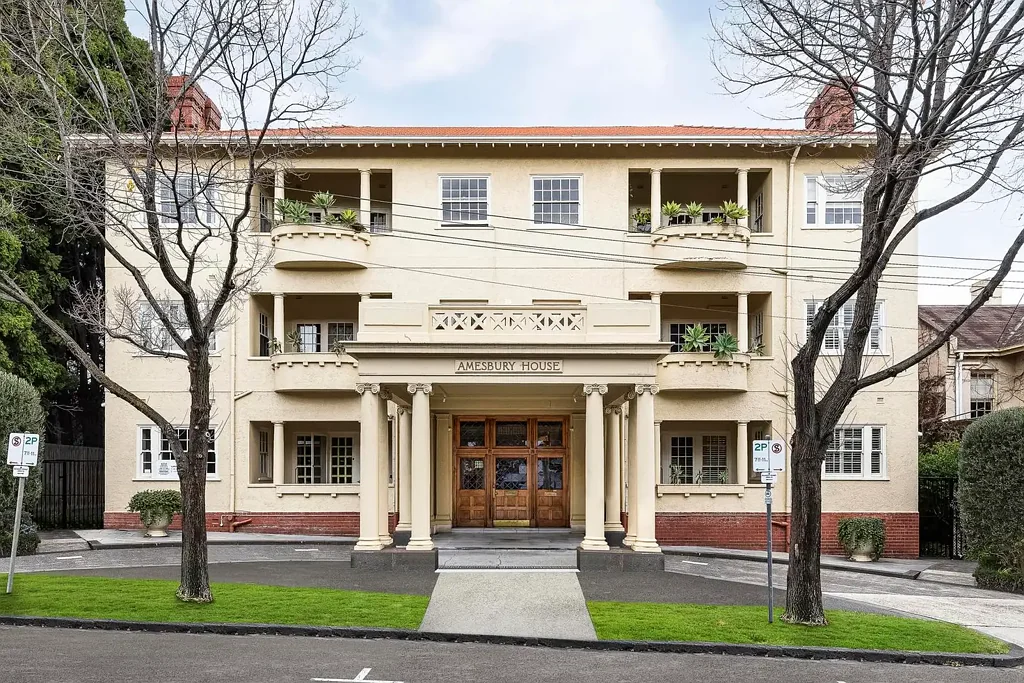 2/237-239 Domain Road, South Yarra, VIC 3141