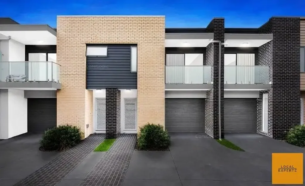 FABULOUS TOWNHOUSE NEEDING A NEW RENTER