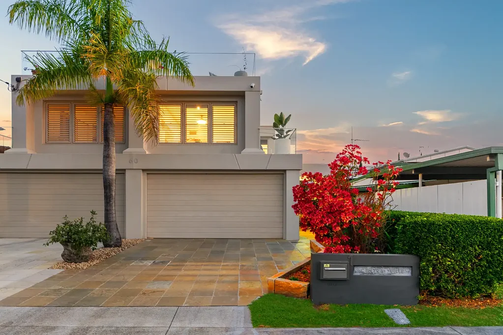 Main Beach 3房  Beachside villa with rooftop terrace and Broadwater views