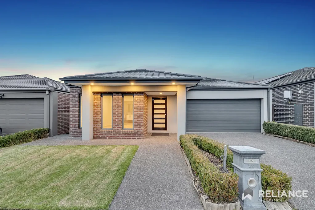 Family Comfort Meets Functionality – With Spacious Study!