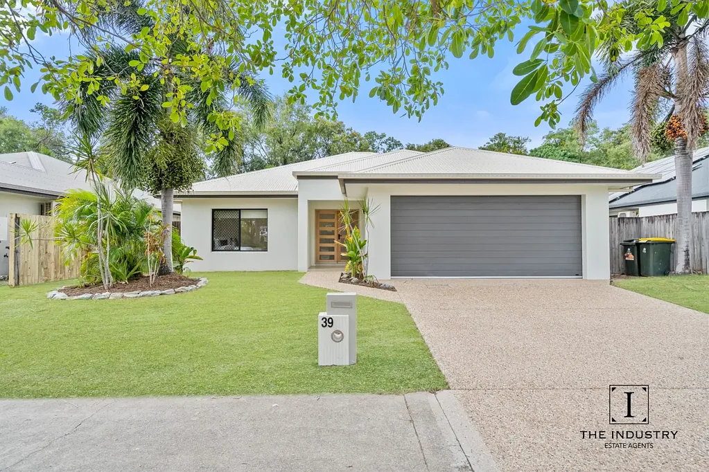 39 Quartzborough Promenade, Trinity Park, QLD 4879