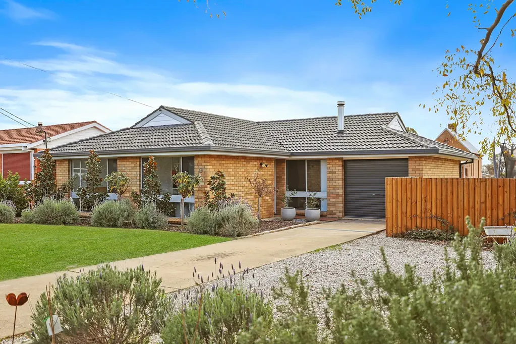 Mudgee 3房  Endless Potential in a Leafy South Mudgee Setting