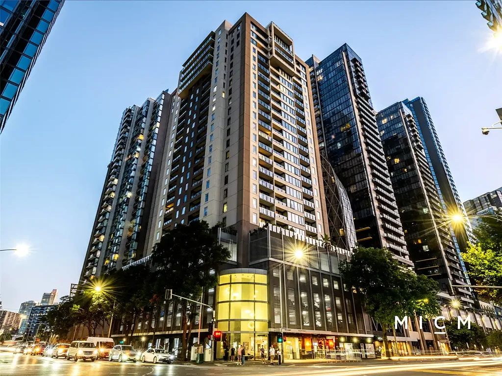 UNFURNISHED: 3-Bedroom + Study Apartment with Premium Facilities in the Heart of Southbank