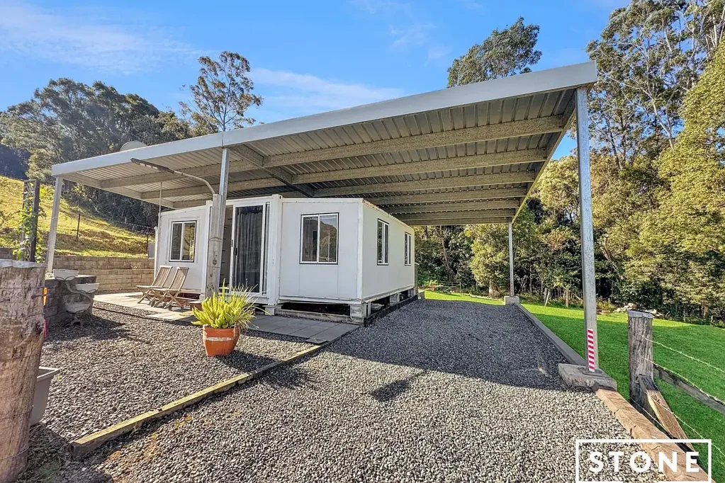 Escape to the serenity of the countryside with this charming one-bedroom granny flat, peacefully positioned in the heart of rural Bonville.