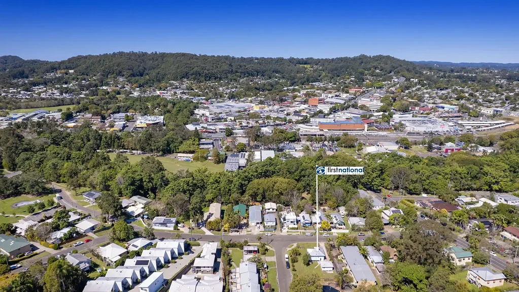 Nambour 2房  A RARE FIND, INDEED !