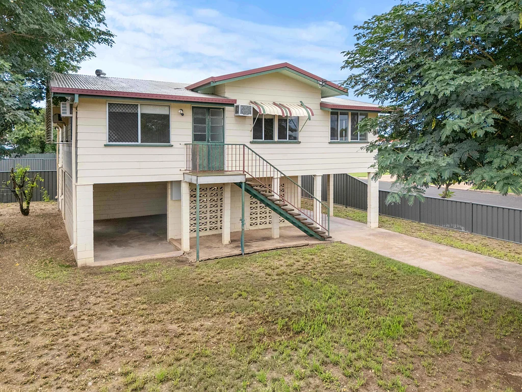 23 Esmond Street, Emerald, QLD 4720