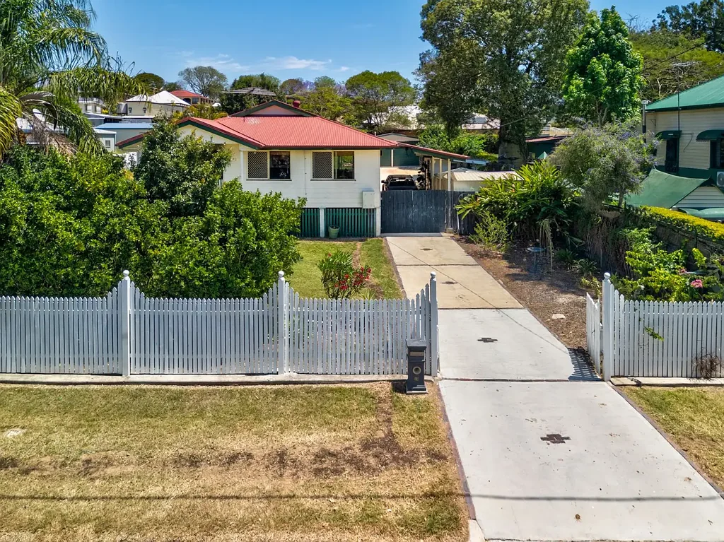 Lowood 3Kwarto Charming Home in the Heart of Lowood!