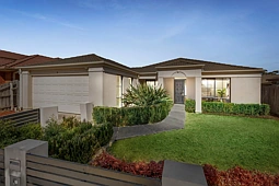 9 McGinness Avenue, Roxburgh Park