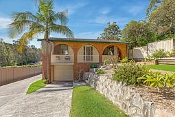 169 The Round Drive, Avoca Beach