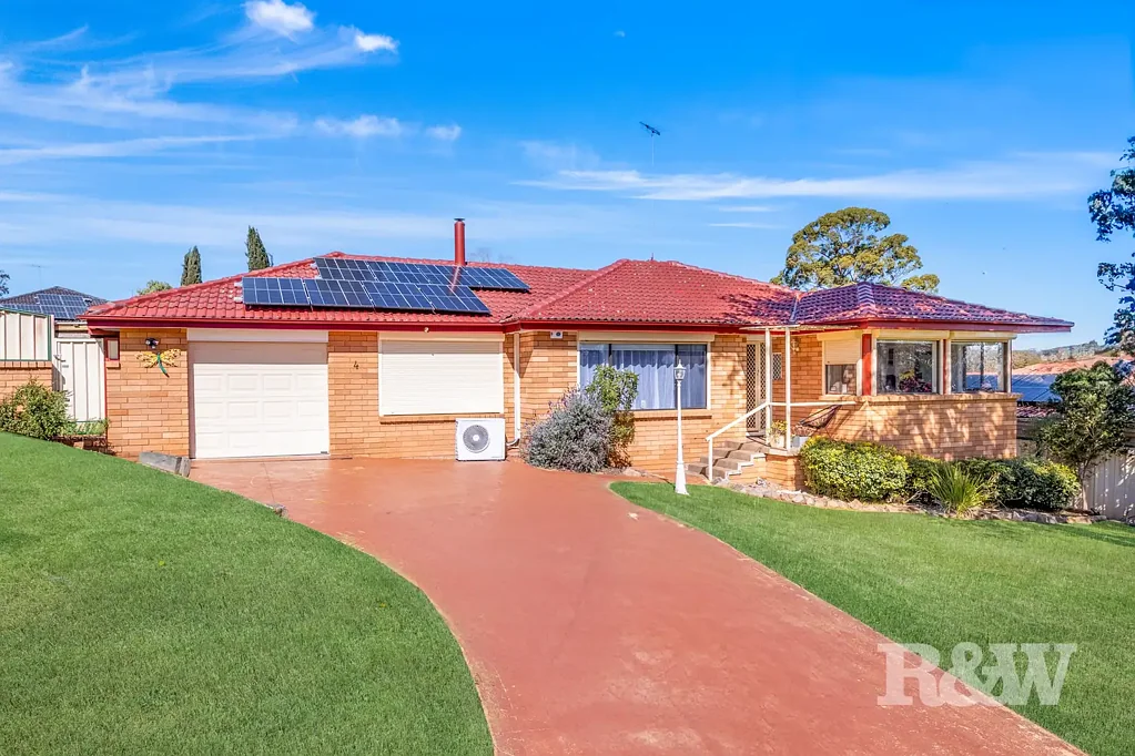 4 Trent Place, Ambarvale, NSW 2560