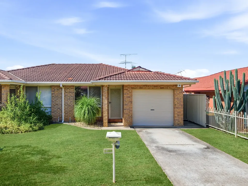 2/289 Copperfield Drive, Rosemeadow, NSW 2560