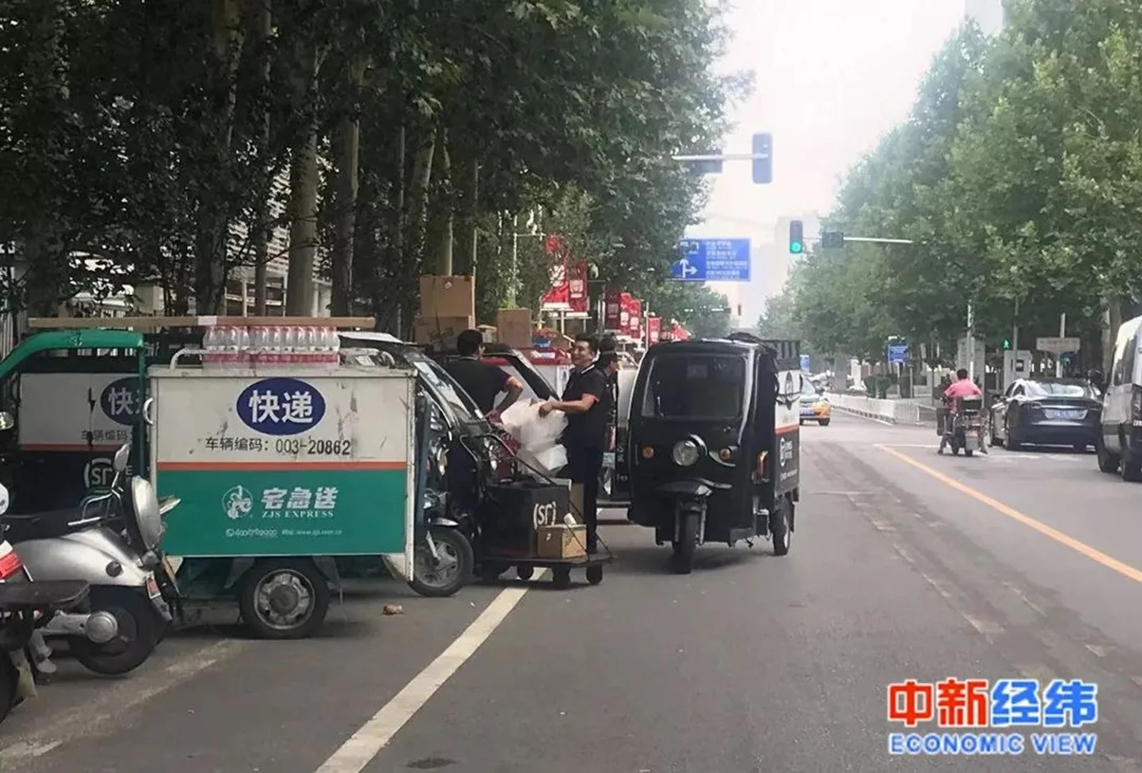 新能源车企入局，快递小哥告别“三轮时代”？