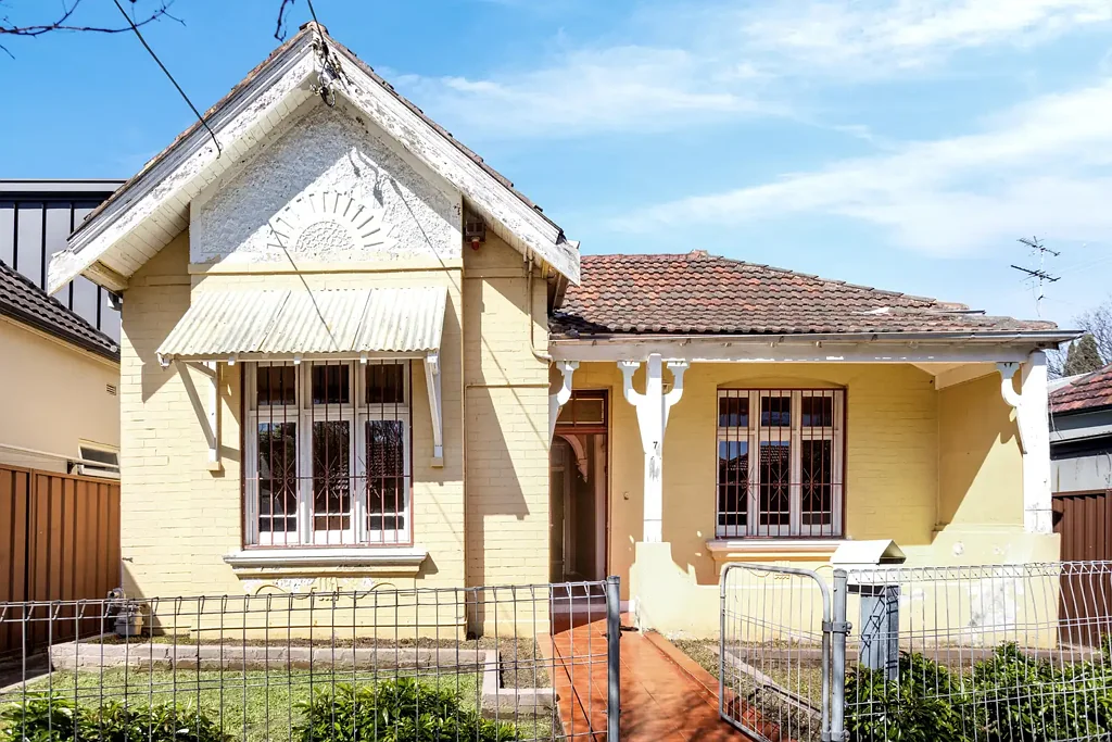 Marrickville 3ਬੈੱਡਰੂਮ Space, potential and versatility in a prime location