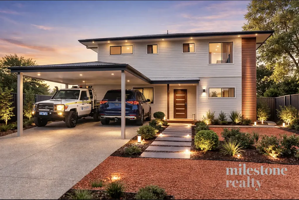 4 Double Bedrooms, 4 Bathrooms, 5 Toilets and plenty of space