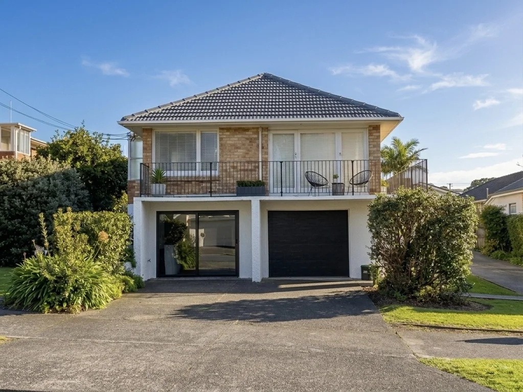 Large Unit close to One Tree Hill