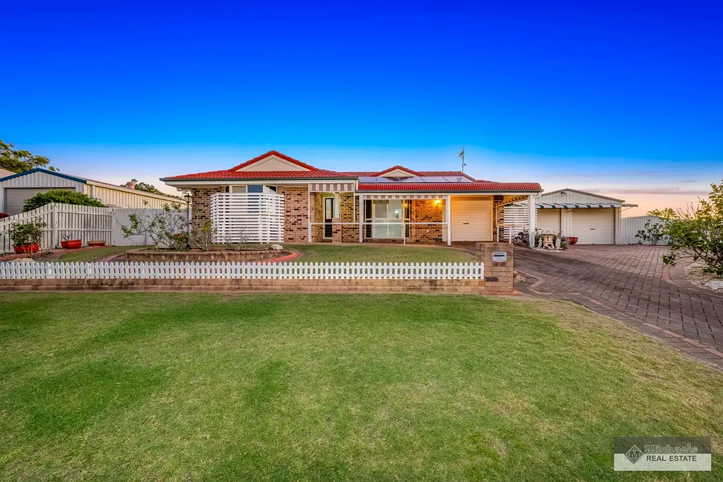 2 Banks Street, Avoca, QLD 4670