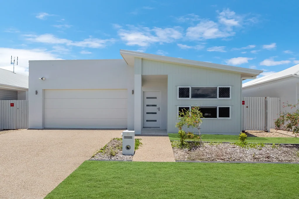 6 Langford Street, Burdell, QLD 4818