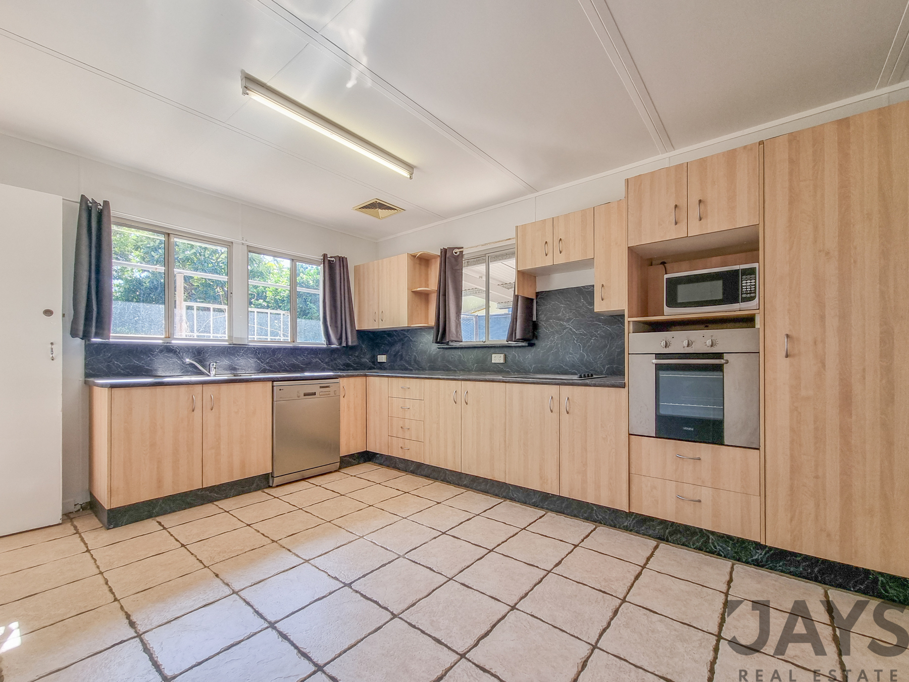 17 MABEL AV, TOWNVIEW QLD 4825, 0房, 0浴, House