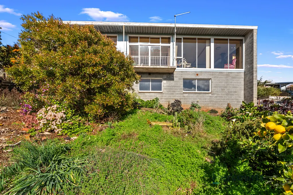 17-19 Quinn Street, Penguin, TAS 7316