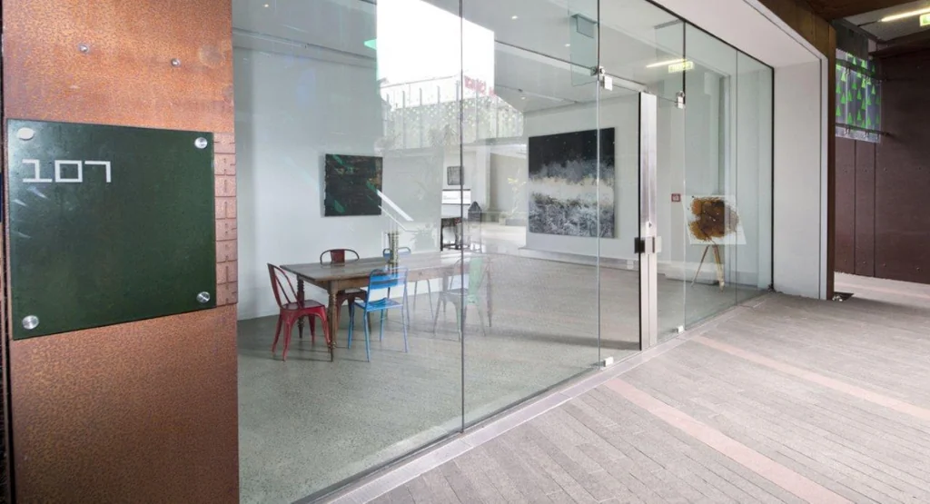 Newton  CBRE - Modern Showroom/Office