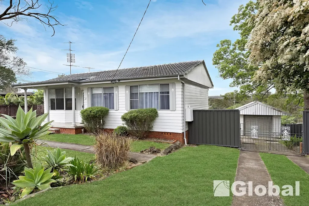 37 Turnbull Street, Fennell Bay, NSW 2283