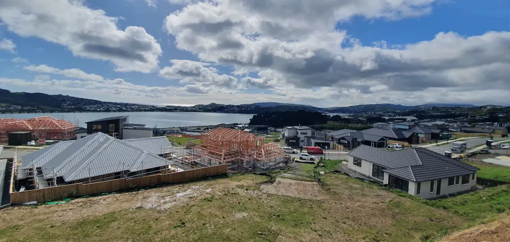 Aotea 4房  Prime Sections... Build your Dream Home!