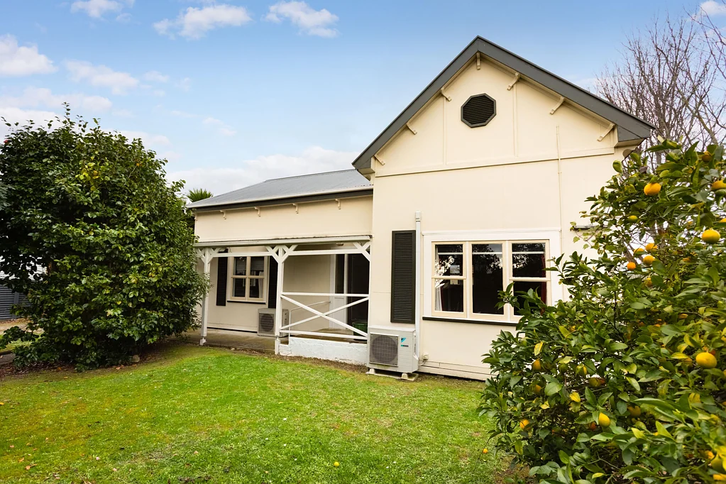 Pahiatua 2房  Potential by the park