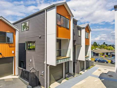 West Harbour 4房  Best Shopping Location-CCC Issued, Ready to Settle