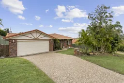 35 Kildare Drive, Banora Point