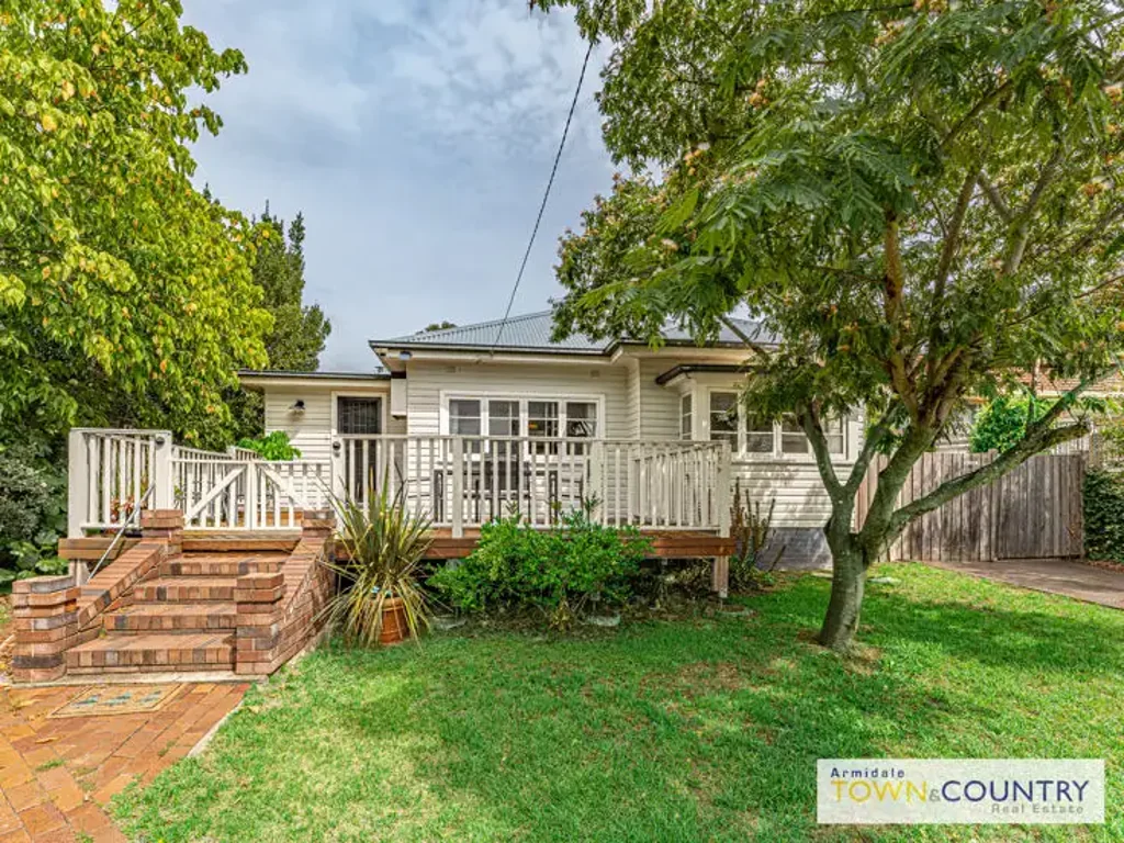 6 Rockvale Road, Armidale, NSW 2350