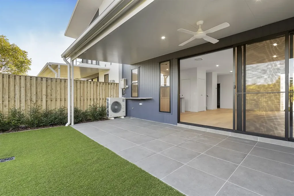 Stunning Townhome in Serenity Boulevard