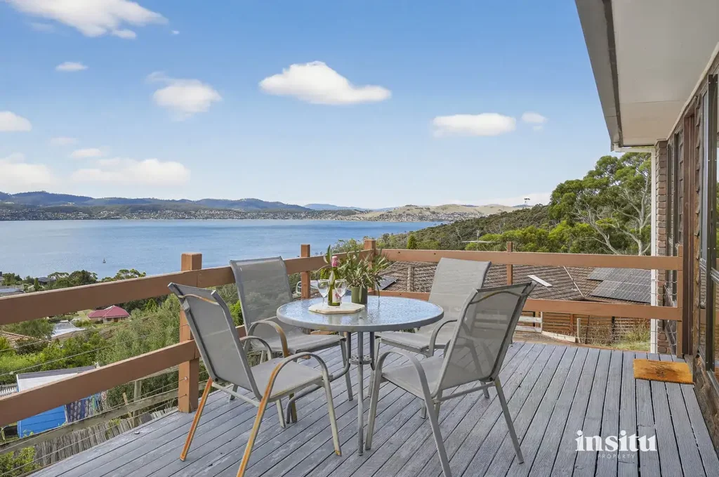 1/2 Kingsley Avenue, Sandy Bay, TAS 7005