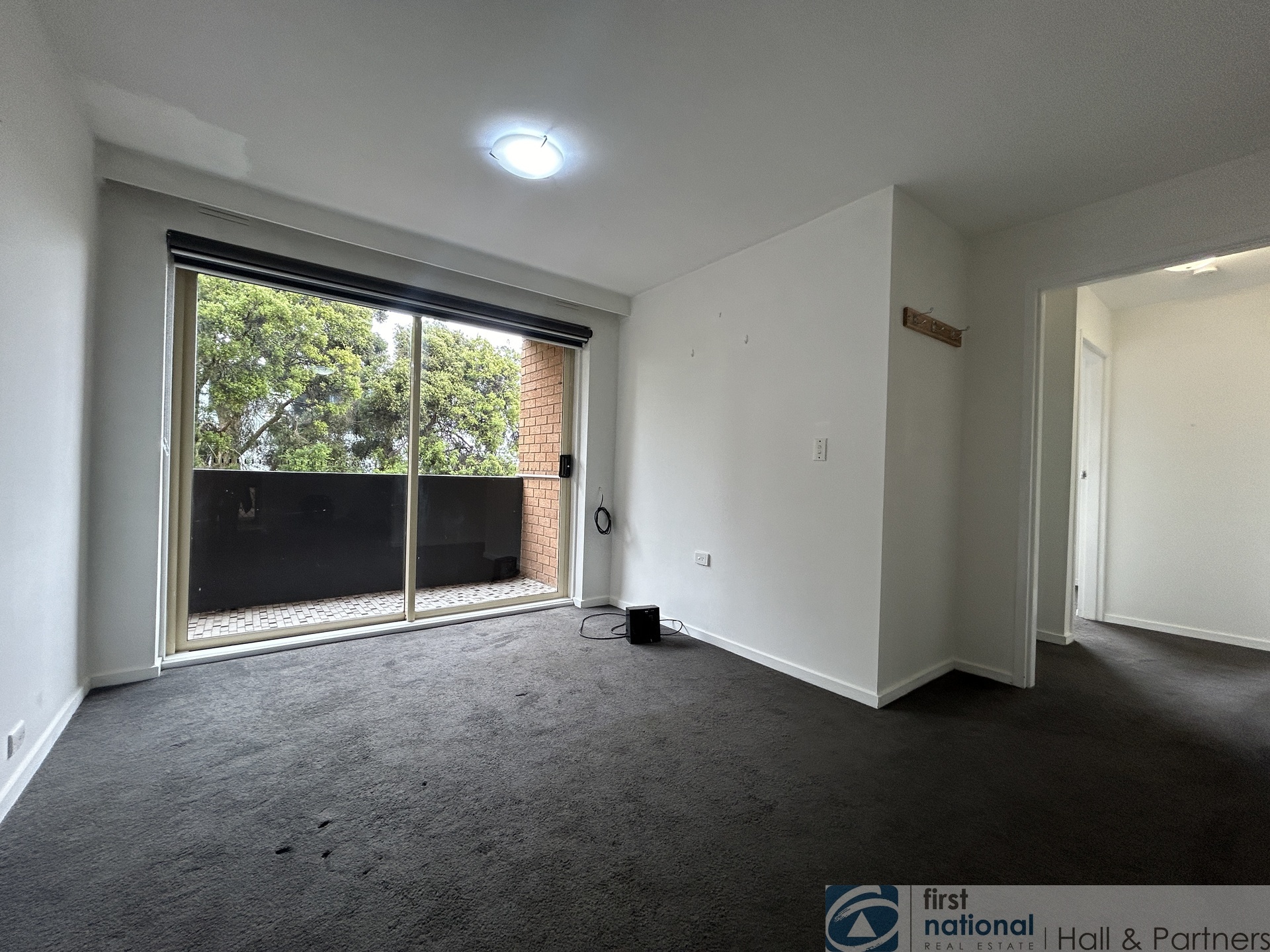 UNIT 8 9-11 WELLER ST, DANDENONG VIC 3175, 0 Kuwarto, 0 Banyo, Unit