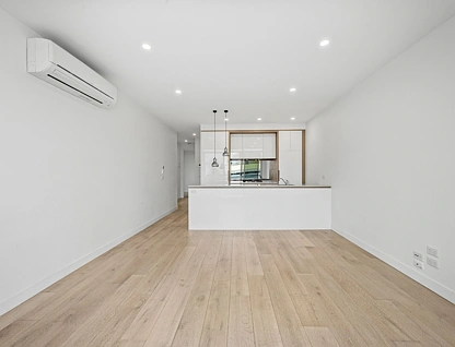 304/629 Canterbury Road, Surrey Hills, Inner East Melbourne, 2 Schlafzimmer, 2 Badezimmer, Apartment