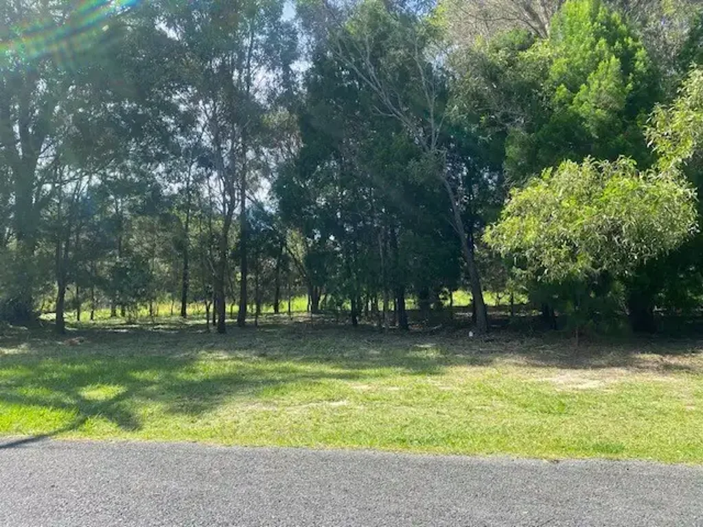 8 Arthur St, Macleay Island, QLD 4184