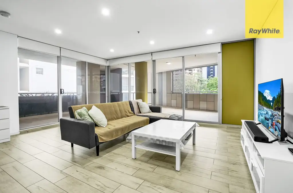 Parramatta 3房 都市心脏宁静所 两卧公寓 宽敞生活区 燃气厨房 步入式衣柜 独立卫浴 空调安全 车位 Three Bedroom Apartment in Prime CBD Location