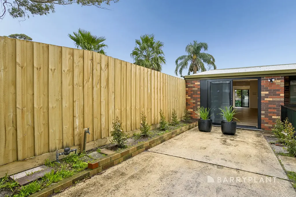 Studio Apartment - Outgoings Included