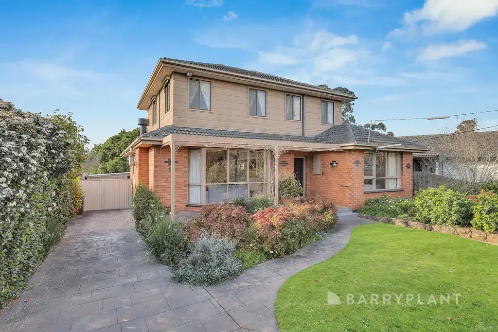 15 Cambridge Drive, Glen Waverley, VIC 3150