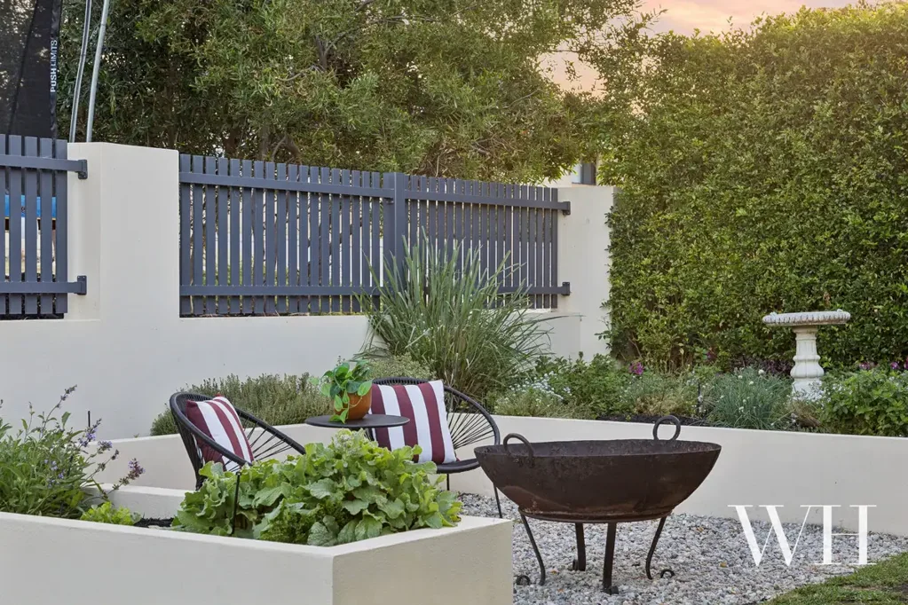 Beaconsfield 3房  Light-Filled Family Flow & Lifestyle Ease