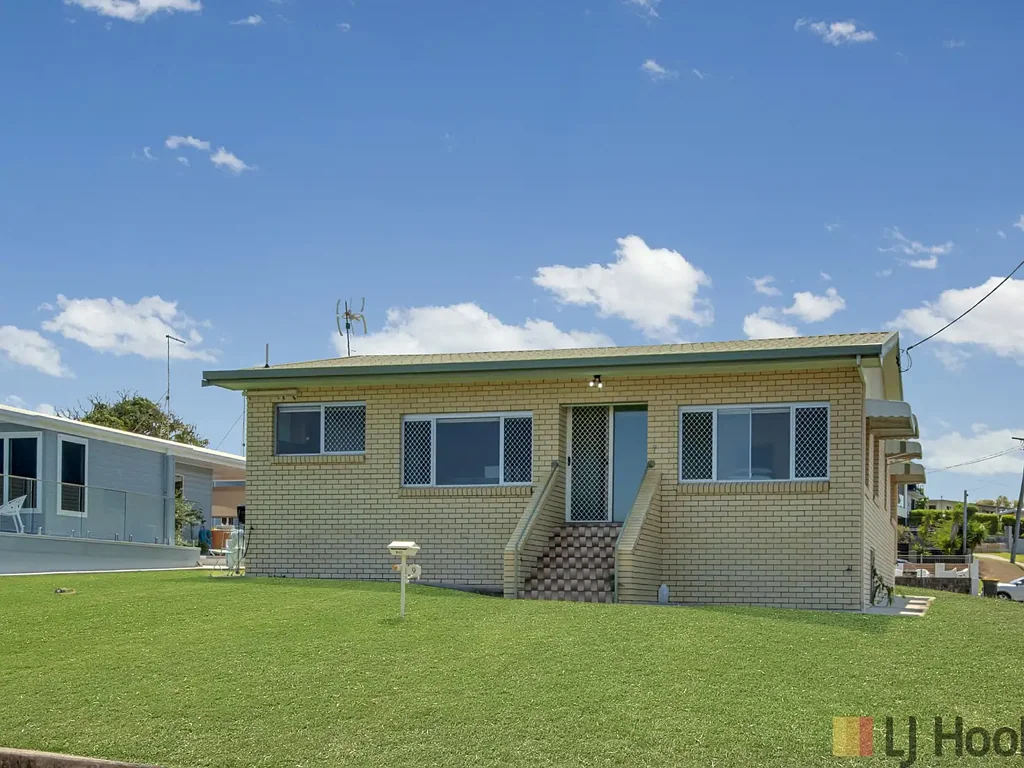 9 Ocean Street, Tannum Sands, QLD 4680