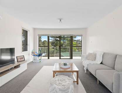 48A & 50 Woodlands Crescent, Browns Bay, North Shore City, Auckland, 5房, 3浴, 独立屋