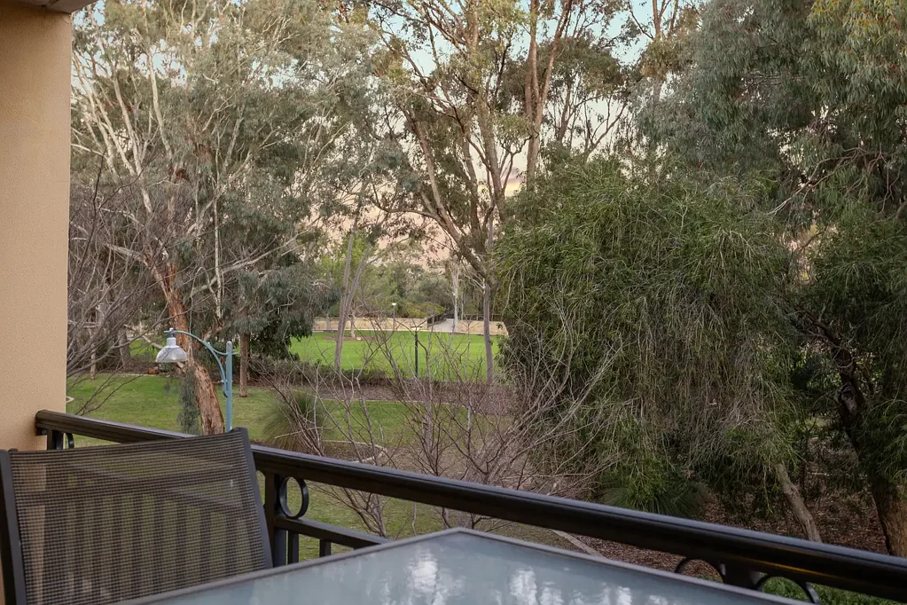 Joondalup 3房  Spacious Parkside Living In Heart of Joondalup