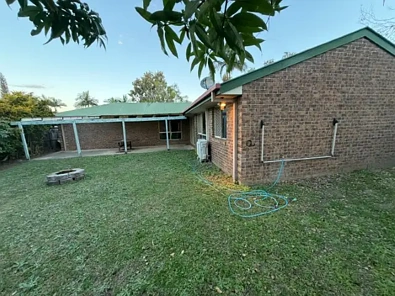 2 Bowerbird Close, Doolandella, QLD 4077, 5 slaapkamers, 1 badkamers, House