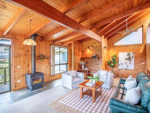 Merimbula 3 Bedroom Million Dollar View Without The Price Tag!