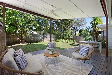 12 Saltash Street, Labrador, QLD 4215, 4房, 1浴, House