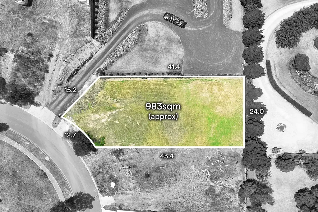 Pakenham Pakenham中心地块 983平米宽敞空间 靠近学校购物 公交便利 未来潜力巨大 社区生活便捷 Prime Development Opportunity – Potential for Two Dwellings (STCA)