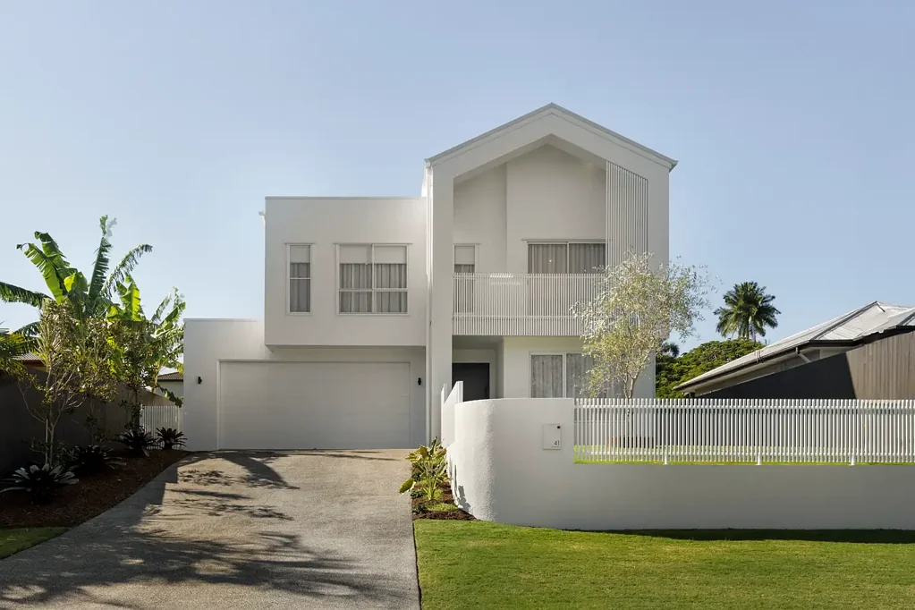 Wavell Heights 5 Bedroom Bespoke Luxury Living in this Brand-New Family Oasis