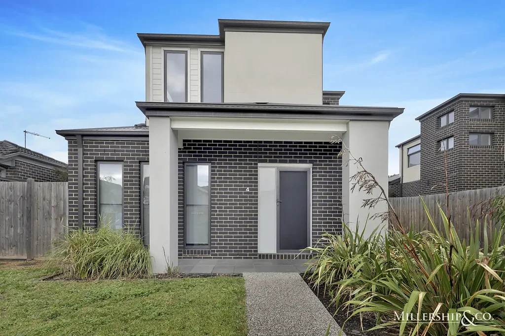 Stylish Modern Townhouse in South Morang