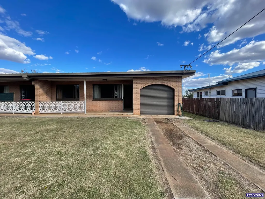 TWO BEDROOM UNIT CLOSE TO TOWN